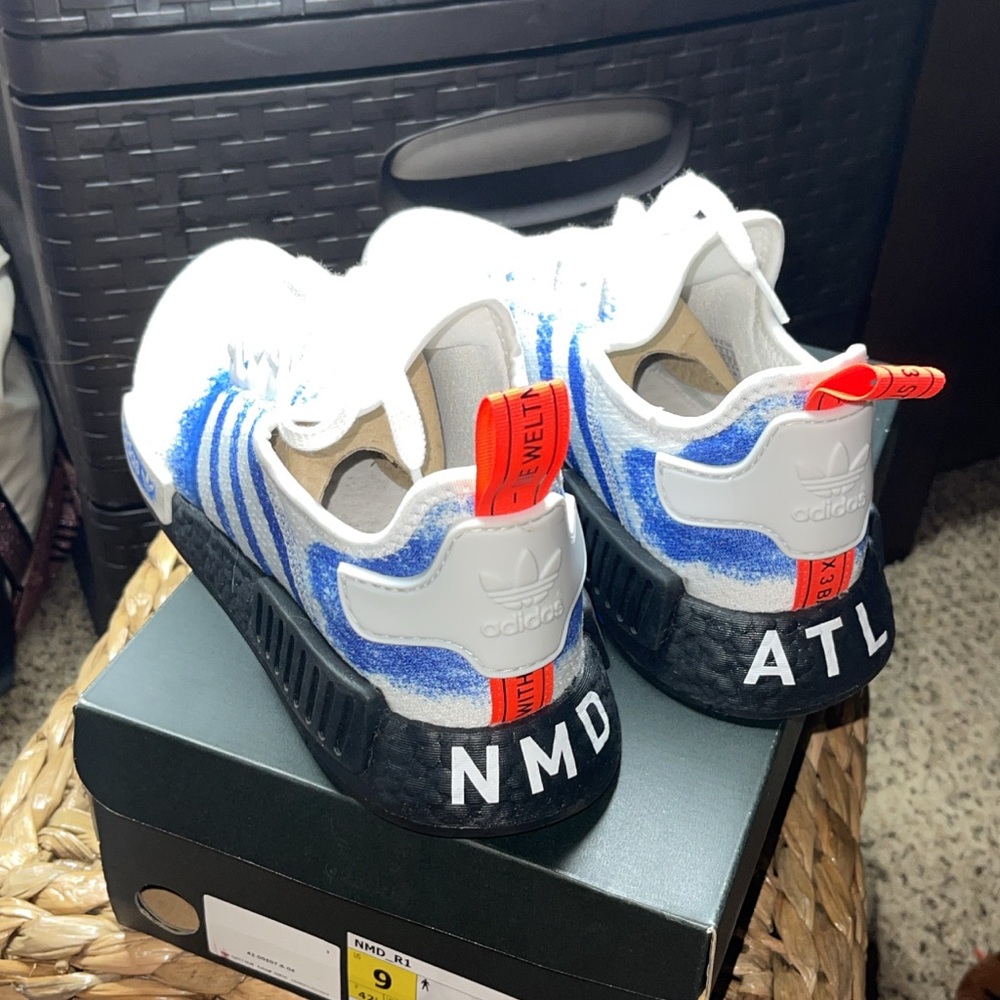 NMD_R1 Addidas